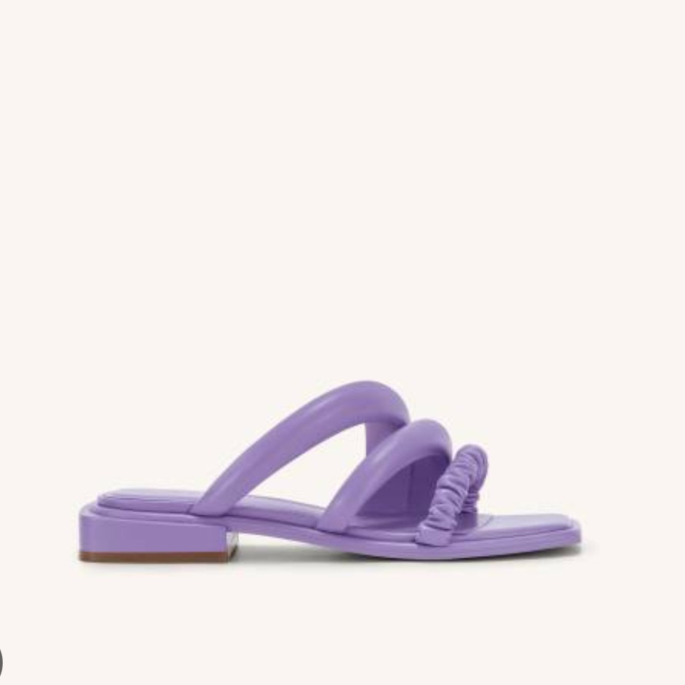 Gorgeous JW PEI JADA FLAT MULE, lavender color, size 38, or US size 8. GUC - Picture 3 of 7
